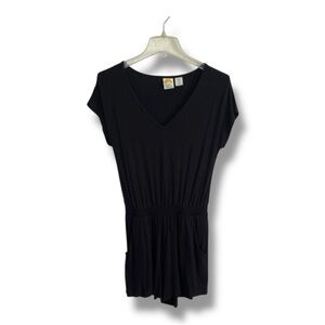 C&C California Black V Neck Romper Size XS Elastic Waist Pockets Stretch